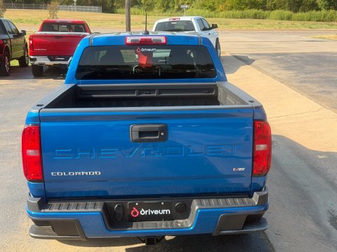 Pre-Owned Bright Blue Metallic 2022 Chevrolet Colorado LT 4WD - photo 6 - Stock #X2585