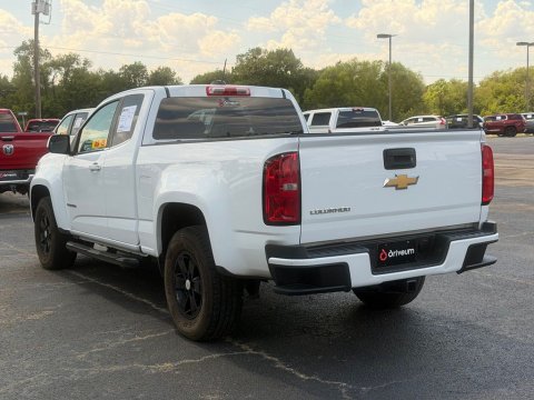 Pre-Owned Summit White 2016 Chevrolet Colorado Work Truck RWD - photo 8 - Stock #X2564