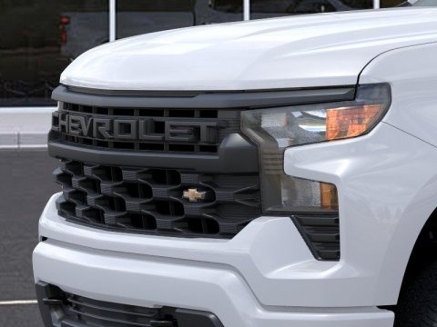 New Summit White 2026 Chevrolet Silverado 1500 Custom RWD - photo 13 - Stock #261328
