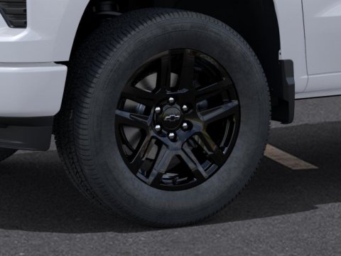 New Summit White 2026 Chevrolet Silverado 1500 Custom RWD - photo 9 - Stock #261328