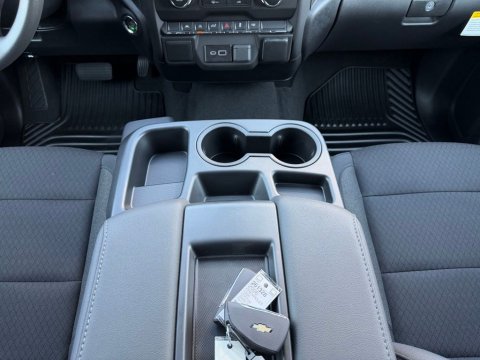 New Summit White 2026 Chevrolet Silverado 1500 Custom RWD - photo 19 - Stock #261328