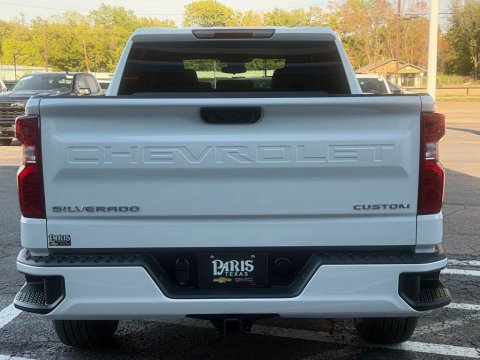New Summit White 2026 Chevrolet Silverado 1500 Custom RWD - photo 5 - Stock #261328