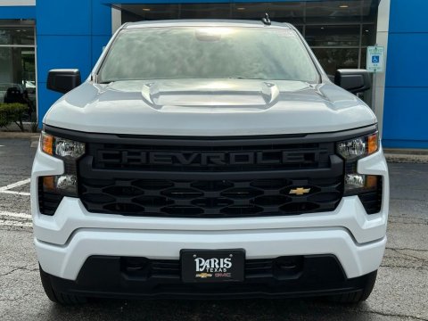 New Summit White 2026 Chevrolet Silverado 1500 Custom RWD - photo 2 - Stock #260974