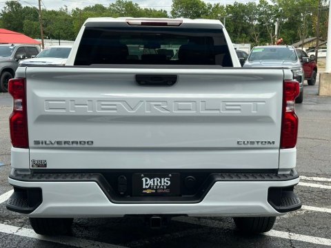 New Summit White 2026 Chevrolet Silverado 1500 Custom RWD - photo 5 - Stock #260974