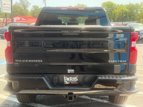 New Black 2026 Chevrolet Silverado 1500 Custom RWD - photo 4 - Stock #261187