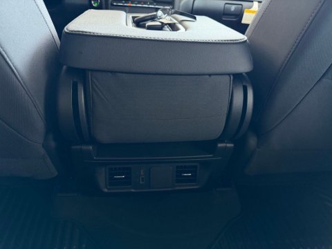 New Sterling Gray Metallic 2026 Chevrolet Silverado 1500 Custom RWD - photo 20 - Stock #261325