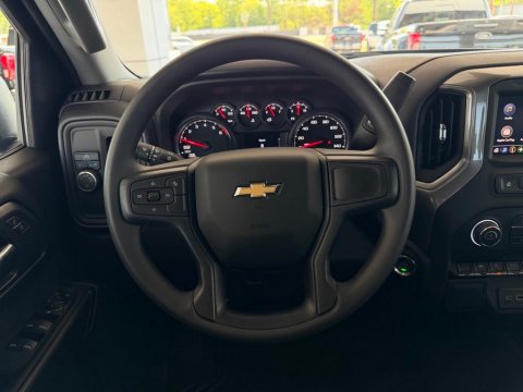 New Sterling Gray Metallic 2026 Chevrolet Silverado 1500 Custom RWD - photo 18 - Stock #261207