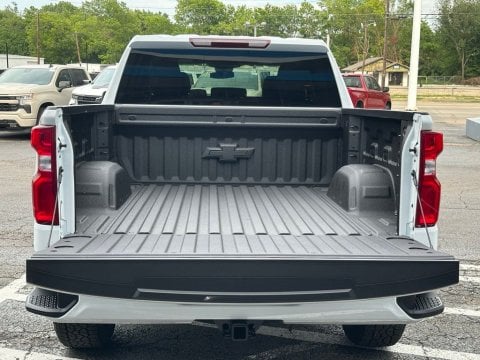 New Summit White 2026 Chevrolet Silverado 1500 RST RWD - photo 6 - Stock #261076