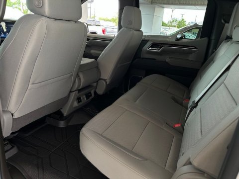 New Summit White 2026 Chevrolet Silverado 1500 RST RWD - photo 14 - Stock #261039