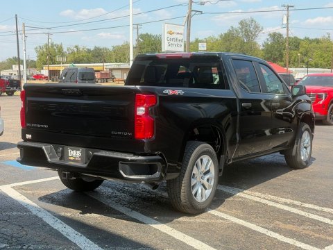 New Black 2026 Chevrolet Silverado 1500 Custom 4WD - photo 7 - Stock #261200