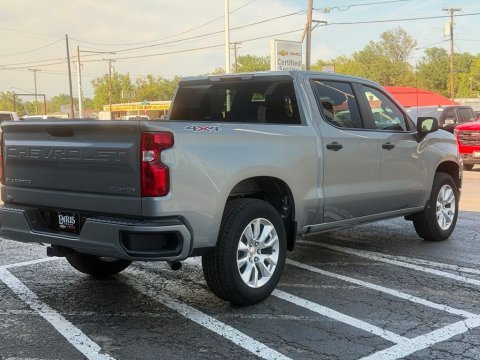 New Sterling Gray Metallic 2026 Chevrolet Silverado 1500 Custom 4WD - photo 15 - Stock #261202
