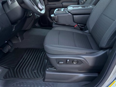 New Sterling Gray Metallic 2026 Chevrolet Silverado 1500 Custom 4WD - photo 20 - Stock #261202