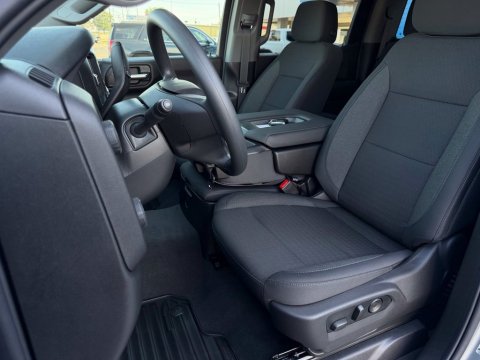 New Sterling Gray Metallic 2026 Chevrolet Silverado 1500 Custom 4WD - photo 21 - Stock #261202