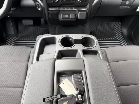 New White Sands 2026 Chevrolet Silverado 1500 Custom 4WD - photo 20 - Stock #261335