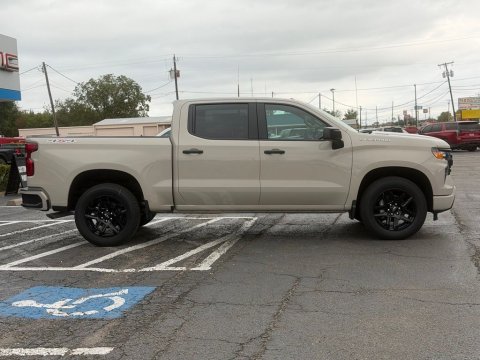 New White Sands 2026 Chevrolet Silverado 1500 Custom 4WD - photo 4 - Stock #261335