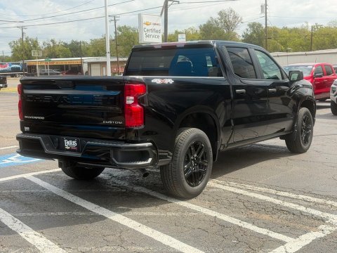 New Black 2026 Chevrolet Silverado 1500 Custom 4WD - photo 7 - Stock #261333
