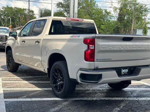 New White Sands 2026 Chevrolet Silverado 1500 Custom 4WD - photo 8 - Stock #261023