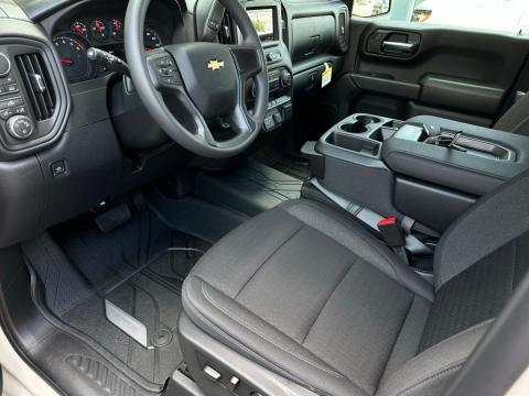 New White Sands 2026 Chevrolet Silverado 1500 Custom 4WD - photo 9 - Stock #261023