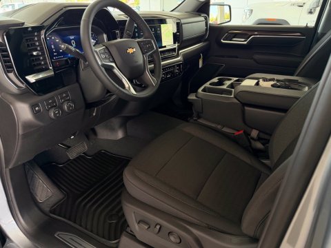 New Sterling Gray Metallic 2026 Chevrolet Silverado 1500 LT 4WD - photo 10 - Stock #261354