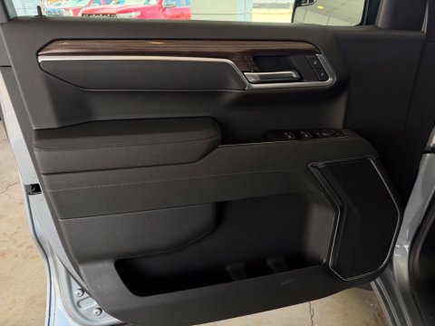 New Sterling Gray Metallic 2026 Chevrolet Silverado 1500 LT 4WD - photo 11 - Stock #261354