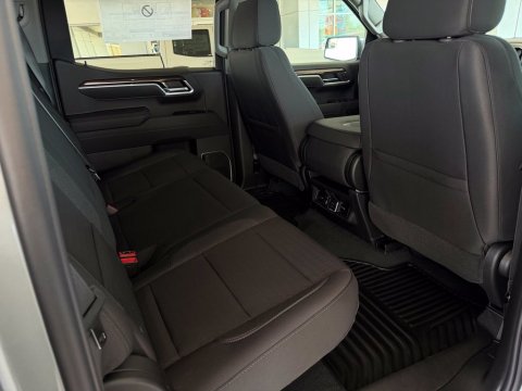 New Sterling Gray Metallic 2026 Chevrolet Silverado 1500 LT 4WD - photo 18 - Stock #261354