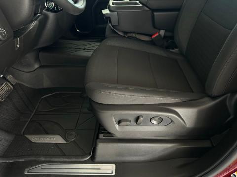 New Radiant Red Tintcoat 2026 Chevrolet Silverado 1500 RST 4WD - photo 11 - Stock #260752