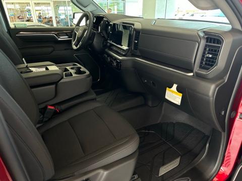 New Radiant Red Tintcoat 2026 Chevrolet Silverado 1500 RST 4WD - photo 15 - Stock #260752