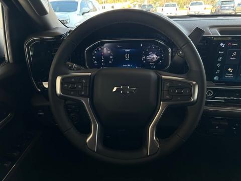 New Radiant Red Tintcoat 2026 Chevrolet Silverado 1500 RST 4WD - photo 18 - Stock #260752