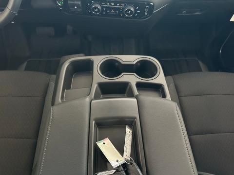 New Radiant Red Tintcoat 2026 Chevrolet Silverado 1500 RST 4WD - photo 20 - Stock #260752