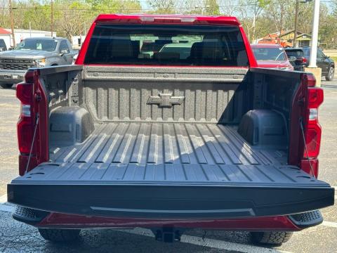 New Radiant Red Tintcoat 2026 Chevrolet Silverado 1500 RST 4WD - photo 6 - Stock #260752