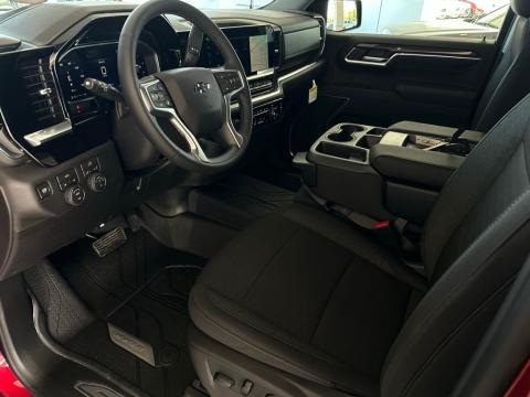 New Radiant Red Tintcoat 2026 Chevrolet Silverado 1500 RST 4WD - photo 9 - Stock #260752