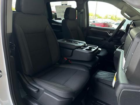 New Summit White 2026 Chevrolet Silverado 1500 RST 4WD - photo 15 - Stock #260906