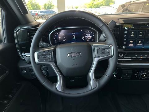New Summit White 2026 Chevrolet Silverado 1500 RST 4WD - photo 17 - Stock #260906