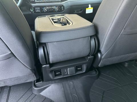 New Summit White 2026 Chevrolet Silverado 1500 RST 4WD - photo 20 - Stock #260906