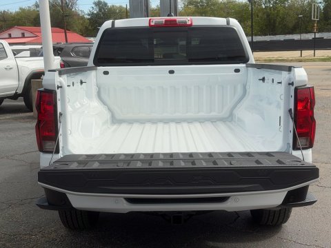 New Summit White 2026 Chevrolet Colorado LT RWD - photo 5 - Stock #261384