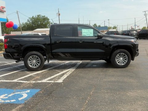 New Black 2026 Chevrolet Colorado LT RWD - photo 4 - Stock #261086