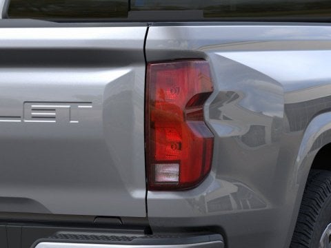 New Sterling Gray Metallic 2026 Chevrolet Colorado LT RWD - photo 11 - Stock #261095