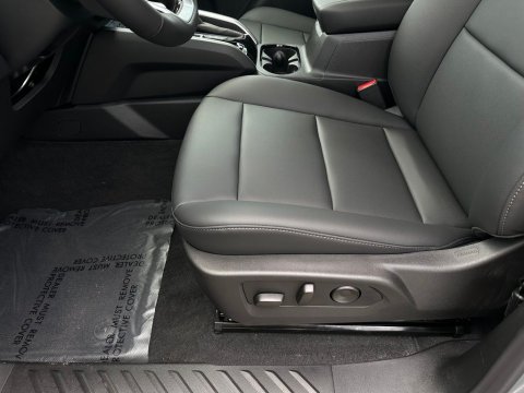 New Sterling Gray Metallic 2026 Chevrolet Colorado LT RWD - photo 35 - Stock #261095