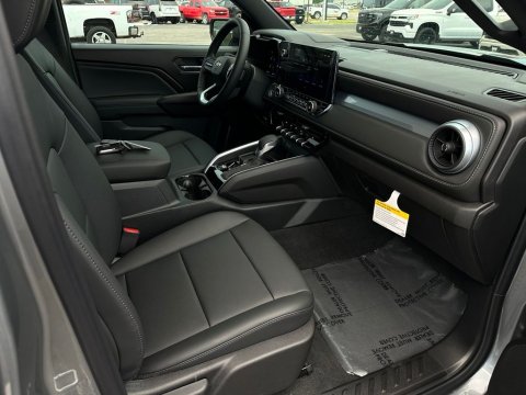 New Sterling Gray Metallic 2026 Chevrolet Colorado LT RWD - photo 39 - Stock #261095