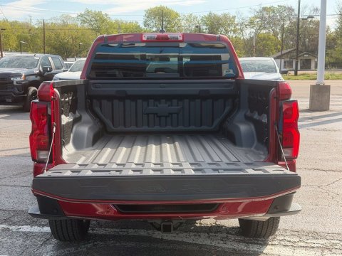 New Radiant Red Tintcoat 2026 Chevrolet Colorado LT 4WD - photo 7 - Stock #261419