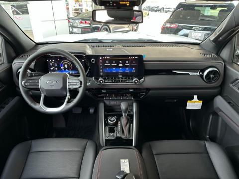 New Summit White 2026 Chevrolet Colorado Z71 4WD - photo 19 - Stock #260878