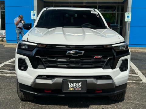 New Summit White 2026 Chevrolet Colorado Z71 4WD - photo 2 - Stock #260878