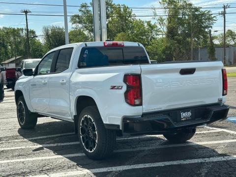 New Summit White 2026 Chevrolet Colorado Z71 4WD - photo 8 - Stock #260878