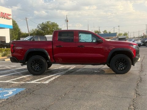 New Radiant Red Tintcoat 2026 Chevrolet Colorado Trail Boss 4WD - photo 4 - Stock #261262