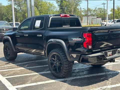 Pre-Owned Black 2023 Chevrolet Colorado Trail Boss 4WD - photo 8 - Stock #CF1004