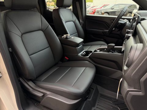 New White Sands 2026 Chevrolet Colorado Trail Boss 4WD - photo 16 - Stock #261339