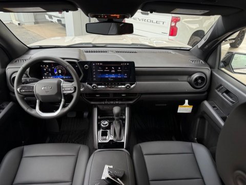 New White Sands 2026 Chevrolet Colorado Trail Boss 4WD - photo 19 - Stock #261339