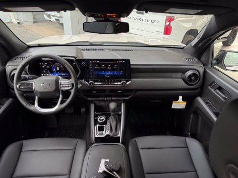New White Sands 2026 Chevrolet Colorado Trail Boss 4WD - photo 21 - Stock #261339