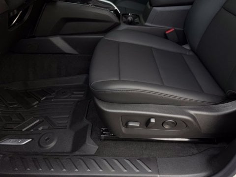 New White Sands 2026 Chevrolet Colorado Trail Boss 4WD - photo 13 - Stock #261339