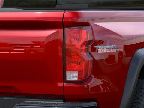 New Radiant Red Tintcoat 2026 Chevrolet Colorado Trail Boss 4WD - photo 12 - Stock #261460